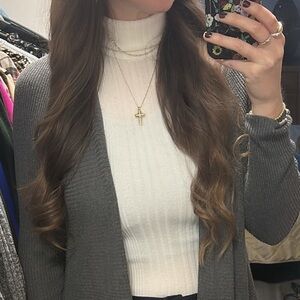 Crop turtleneck tank